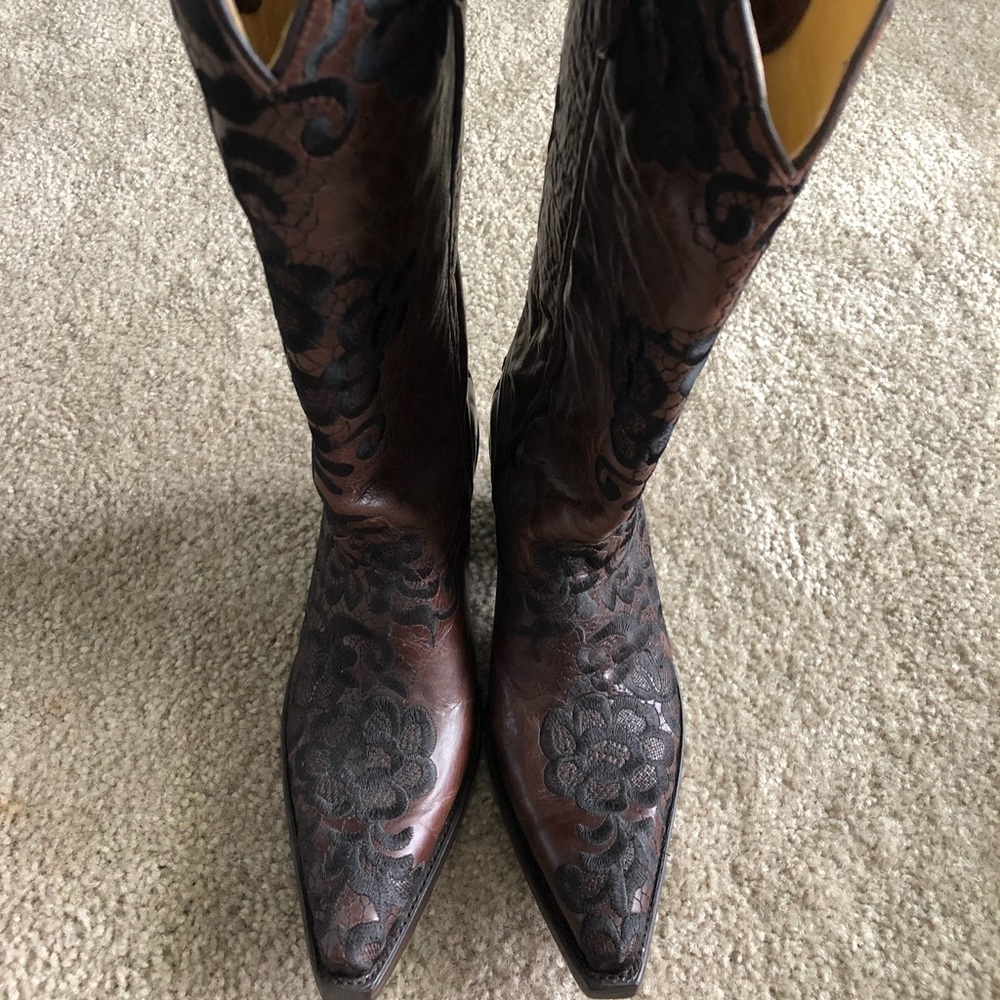 Corral Floral Lace G1080 Tall Boots